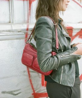 Liebeskind Herren Maia Hobo S - Chilirot